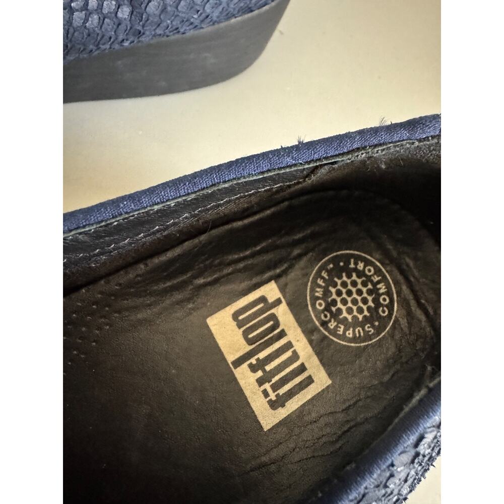 FitFlop Shoes Womens Size 10 Navy Slip On Wedge Loafers Snake Embossed Comfort - Picture 8 of 9